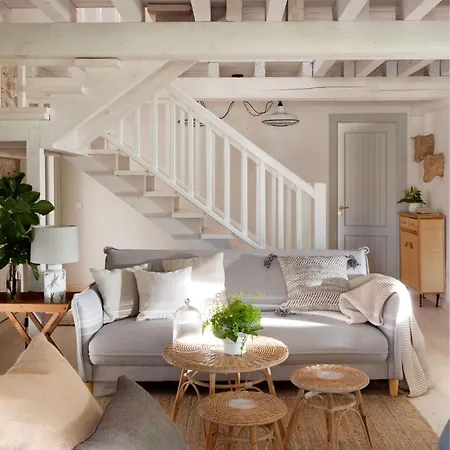 Holiday home Wishome-Casa Independiente Con Gran Jardin Y Piscina Climatizada *