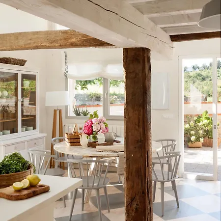 Wishome - Cuadra Rehabilitada, Piscina Climatizada, Comillas Holiday home *