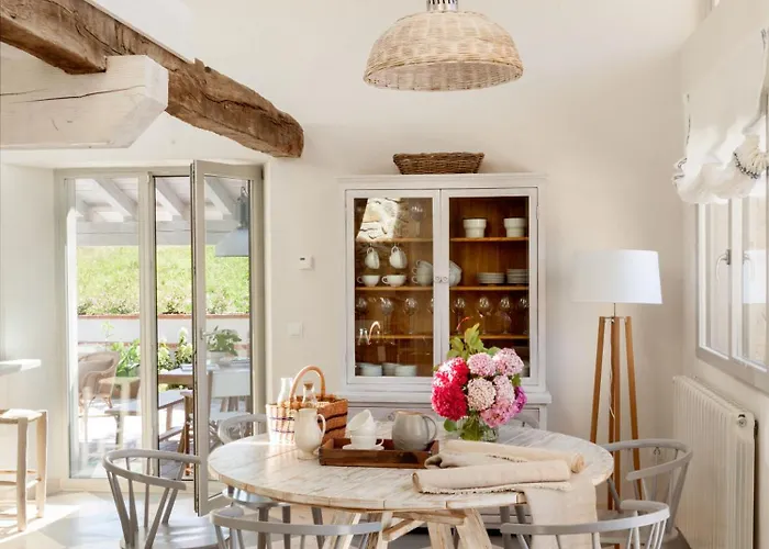 Wishome-Casa Independiente Con Gran Jardin Y Piscina Climatizada Hébergement de vacances