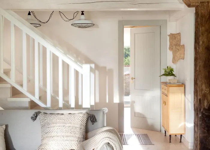 Wishome-Casa Independiente Con Gran Jardin Y Piscina Climatizada Hébergement de vacances *