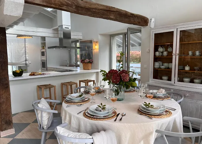 Wishome-Casa Independiente Con Gran Jardin Y Piscina Climatizada * Lamadrid